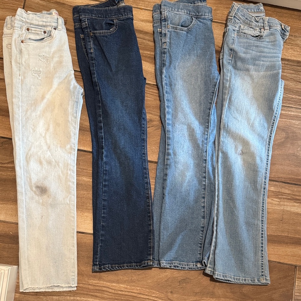 Old Navy Women's Flare & Wide Leg Jeans - Assorted Blue Washes - Picture 7 of 9